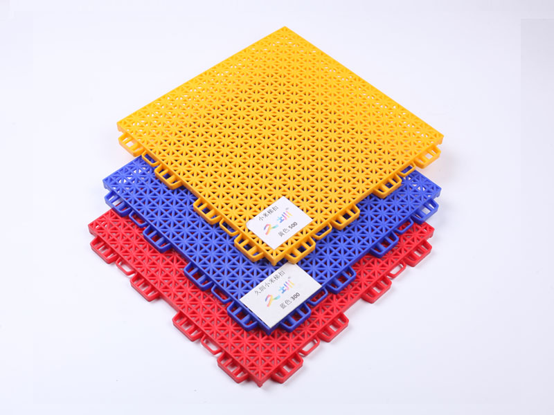 河北英利幼兒園室外懸浮地板代工生產(chǎn)廠家籃球場(chǎng)防滑懸浮拼裝地板操場(chǎng)羽毛球場(chǎng)運(yùn)動(dòng)地板